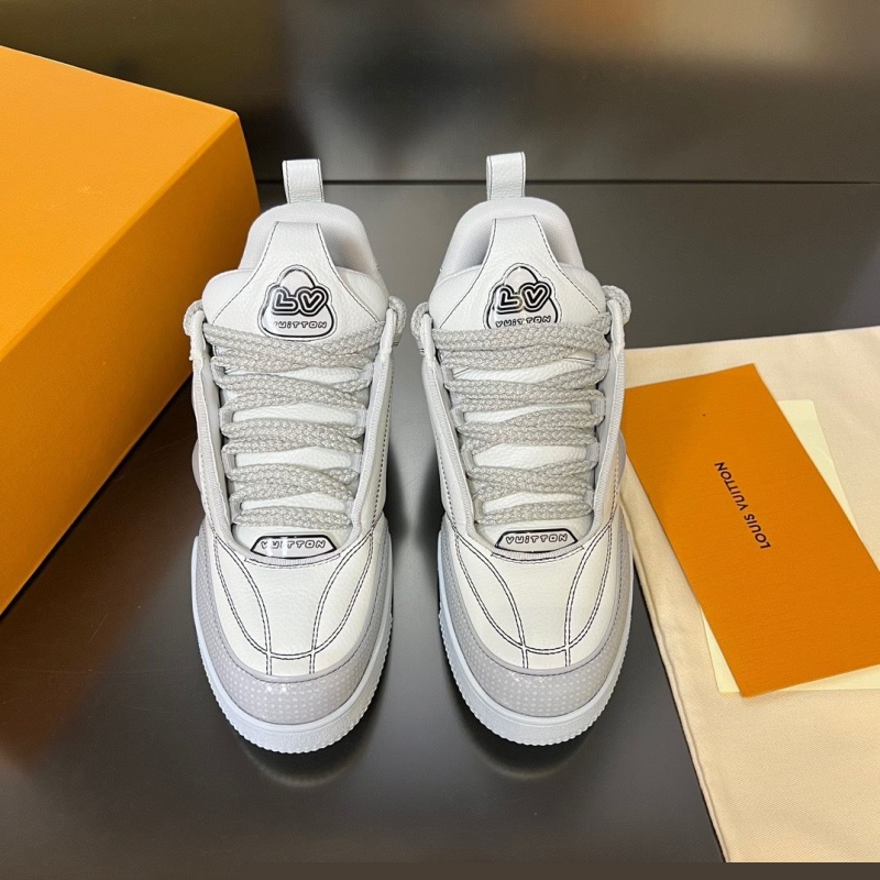 l**is V*t*n sneakers